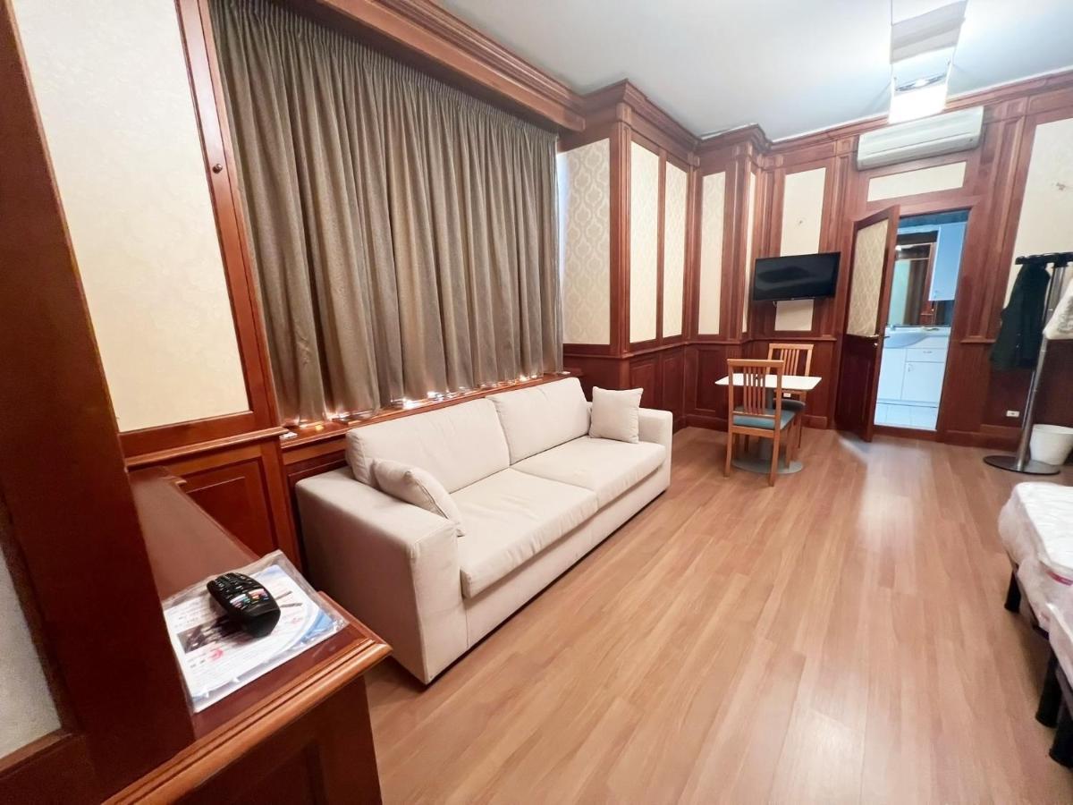 Sissi Comfort Rooms Foresteria Lombarda Monza Exterior foto