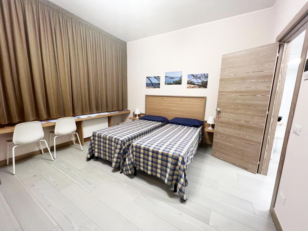 Sissi Comfort Rooms Foresteria Lombarda Monza Exterior foto